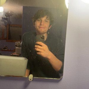 Meet your Posher, Nicholas